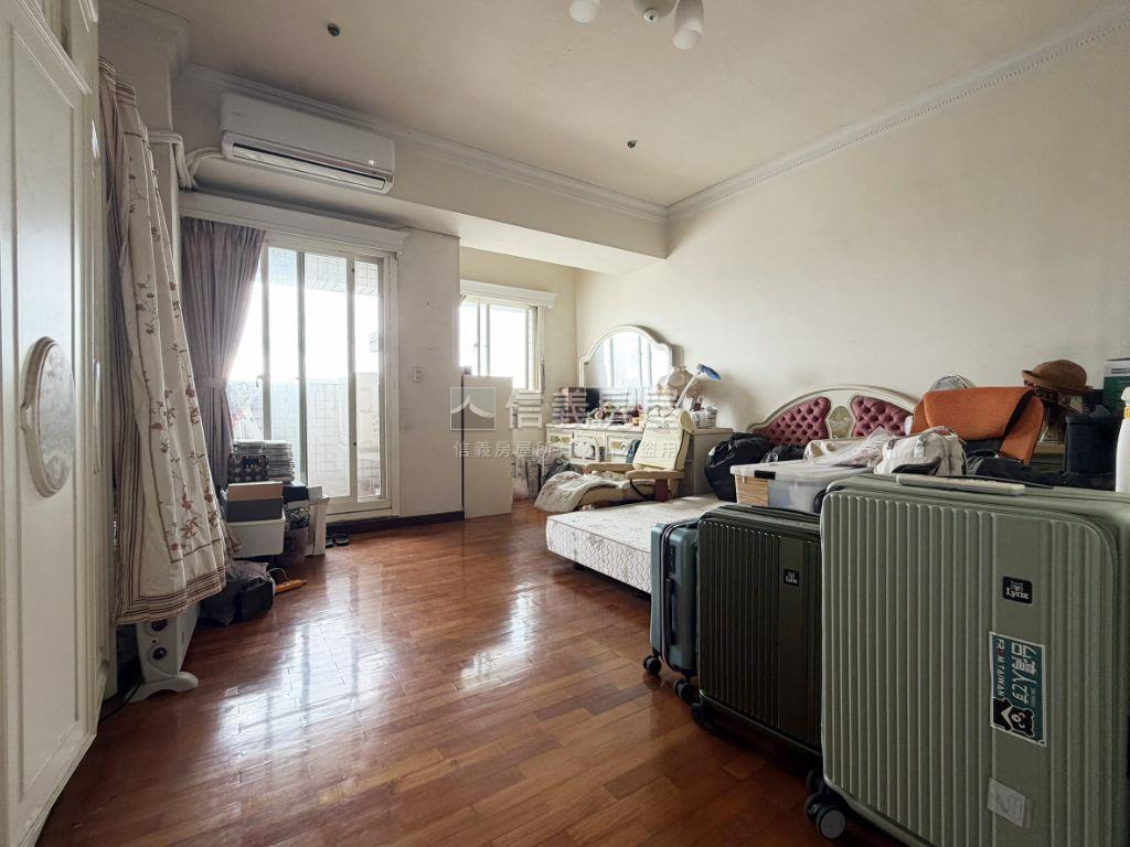 莎士比亞高樓景觀房房屋室內格局與周邊環境