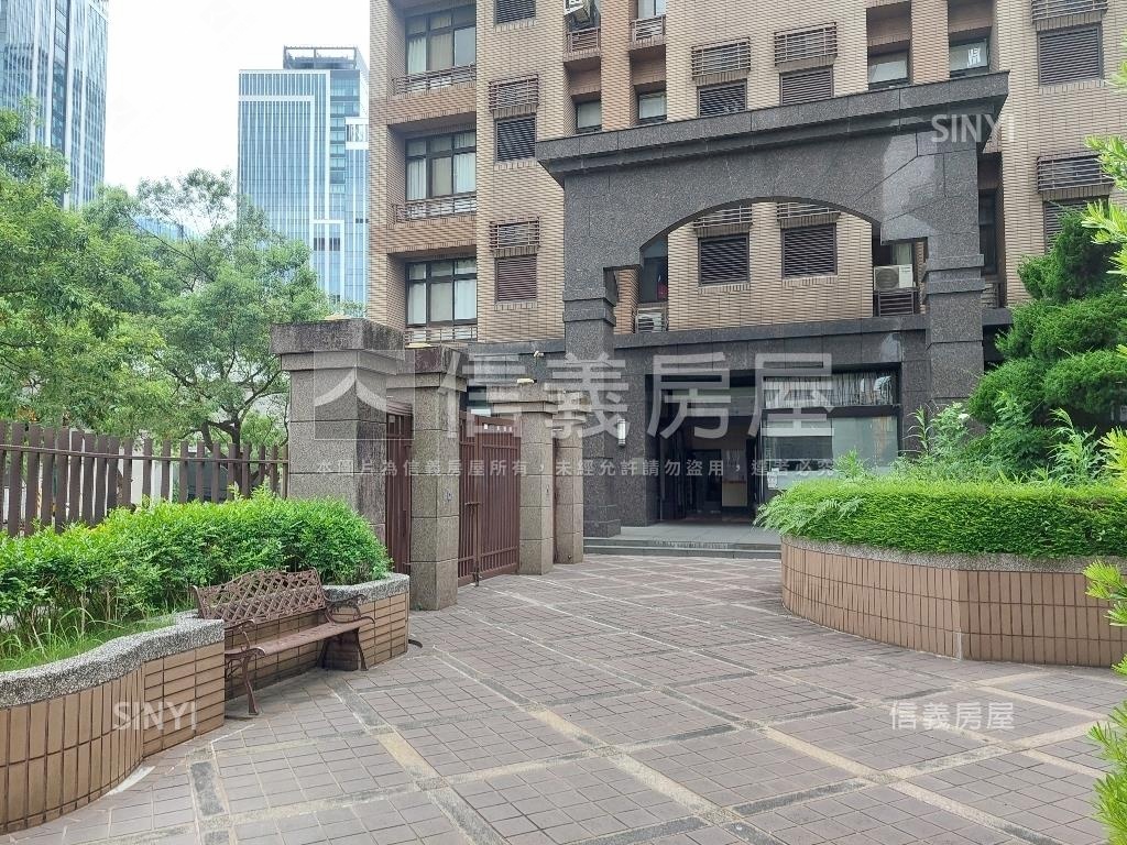 南港雙捷運世貿小品房屋室內格局與周邊環境