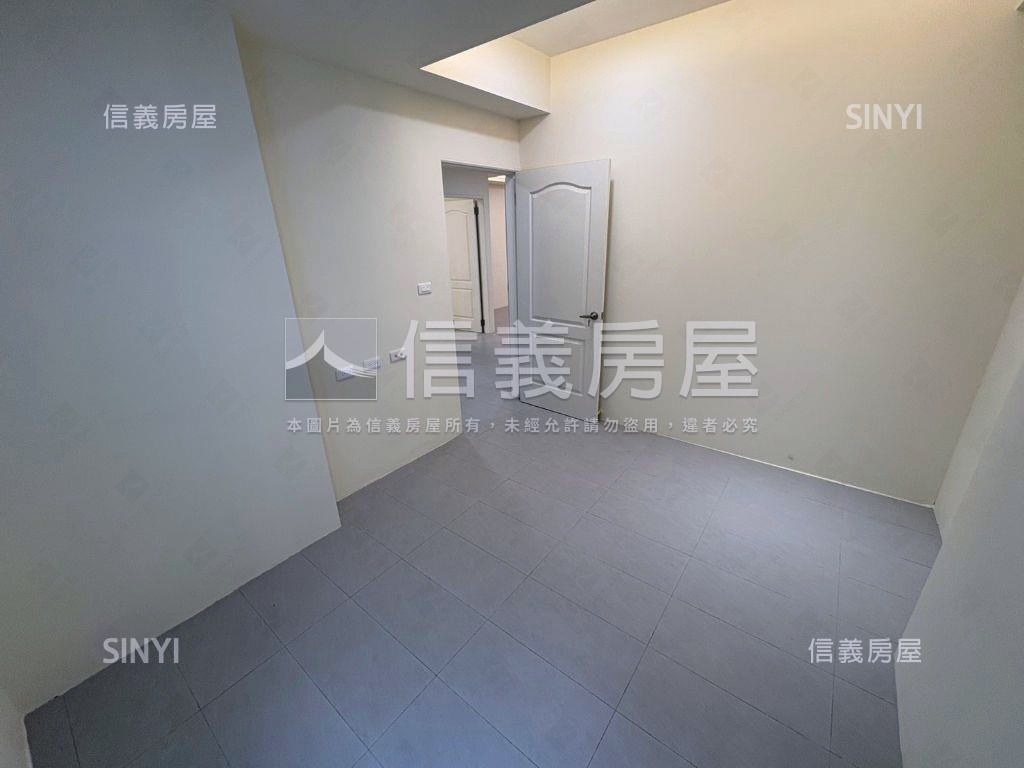 南區大庭院美三房房屋室內格局與周邊環境