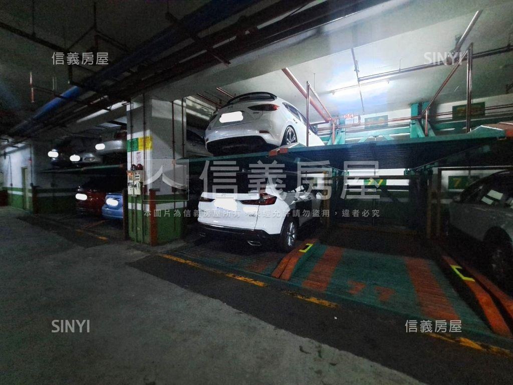 大空間學區宅電梯三房車位房屋室內格局與周邊環境