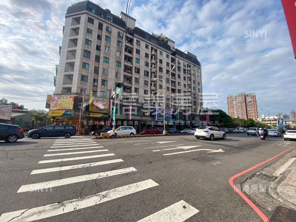 國際莊園３房平車房屋室內格局與周邊環境