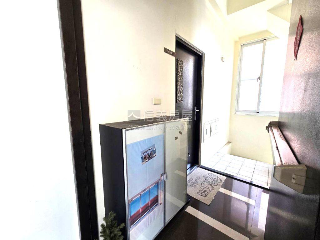 正面公園精緻美屋房屋室內格局與周邊環境