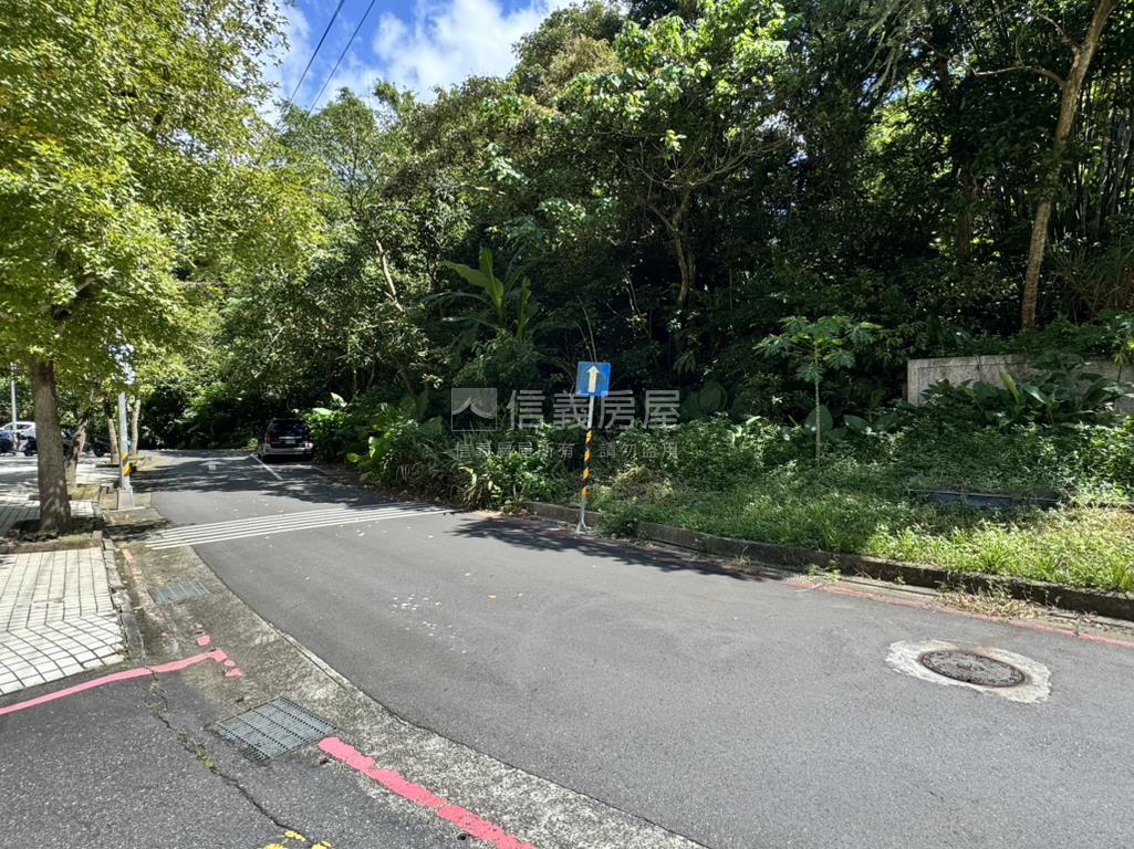 深藏綠意住二土地房屋室內格局與周邊環境
