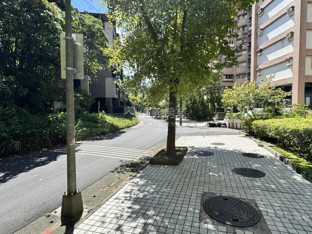 深藏綠意住二土地房屋室內格局與周邊環境
