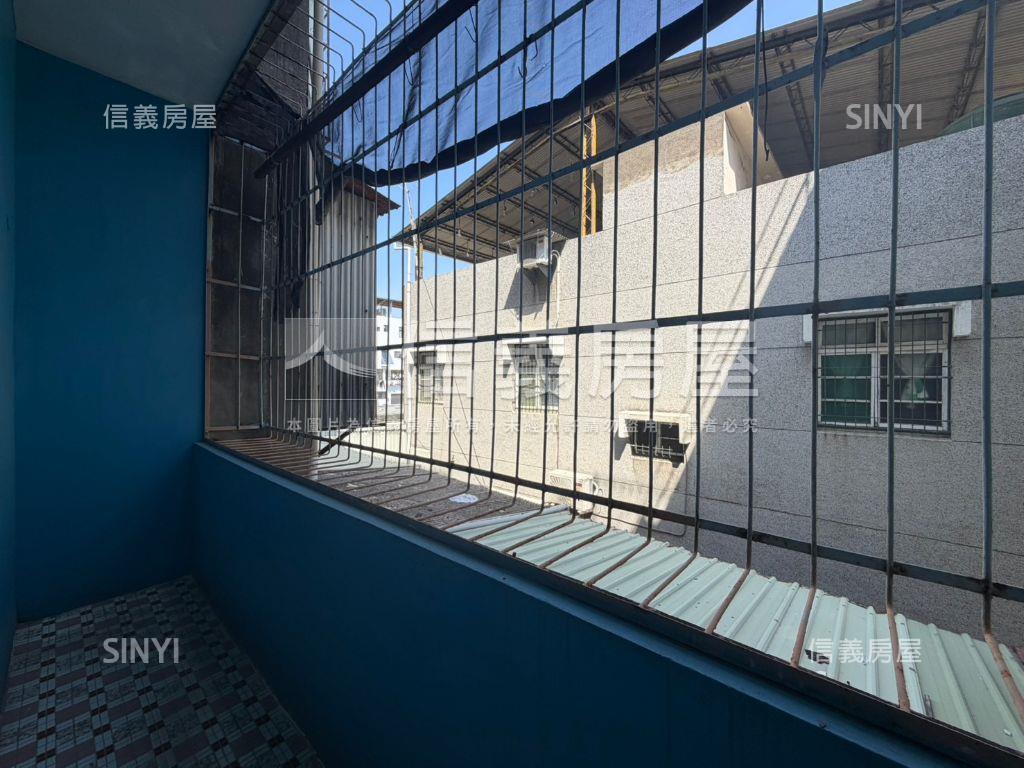 南區約二十米透天店住房屋室內格局與周邊環境