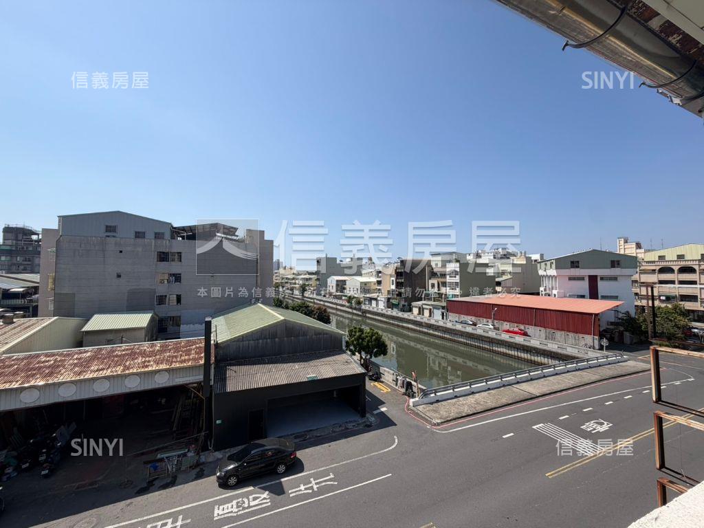 南區約二十米透天店住房屋室內格局與周邊環境