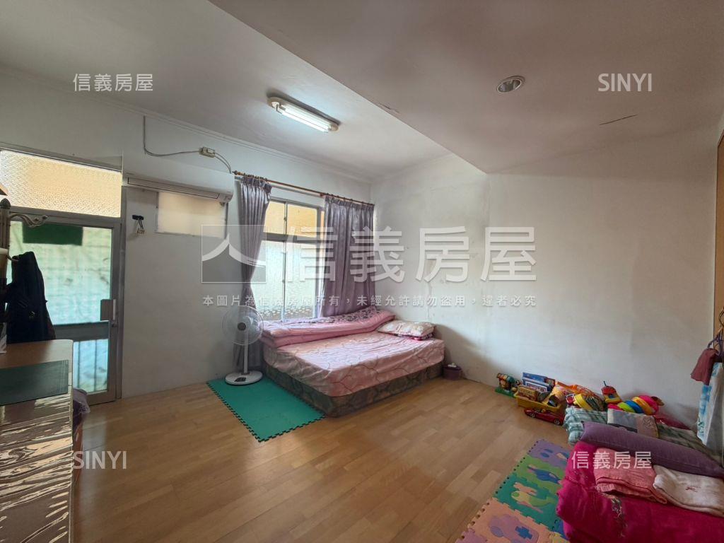 南區約二十米透天店住房屋室內格局與周邊環境