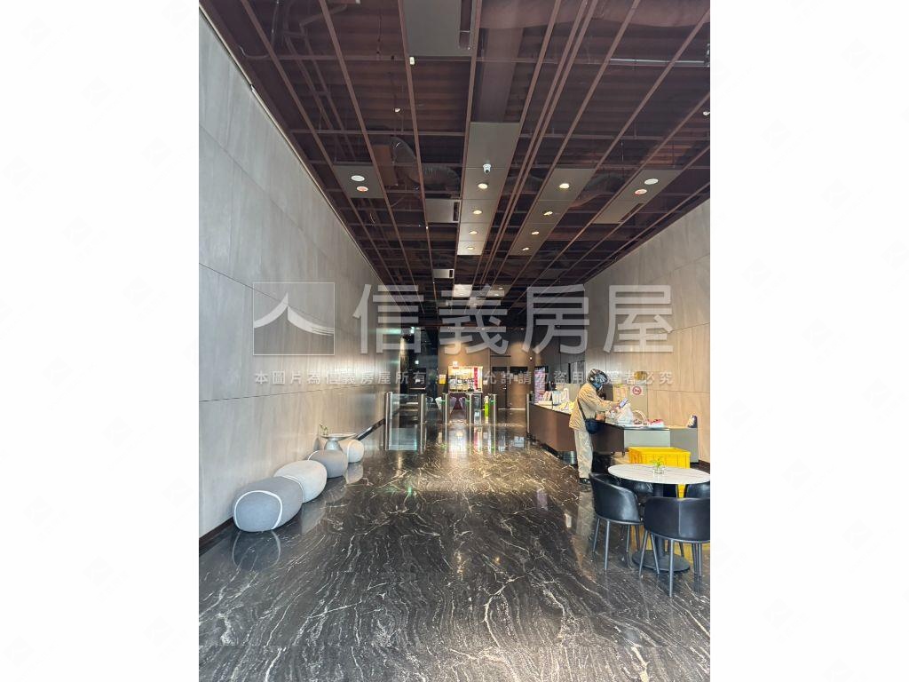 頂埔捷運挑高廠辦房屋室內格局與周邊環境