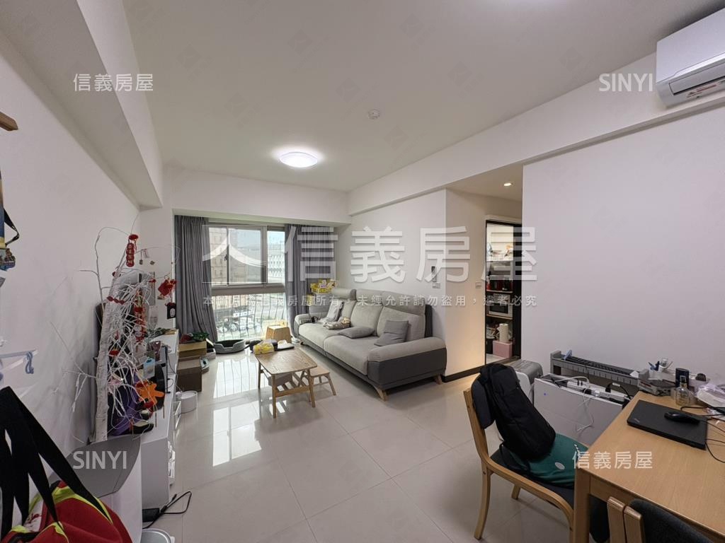 近捷運窗外綠境園墅兩房房屋室內格局與周邊環境