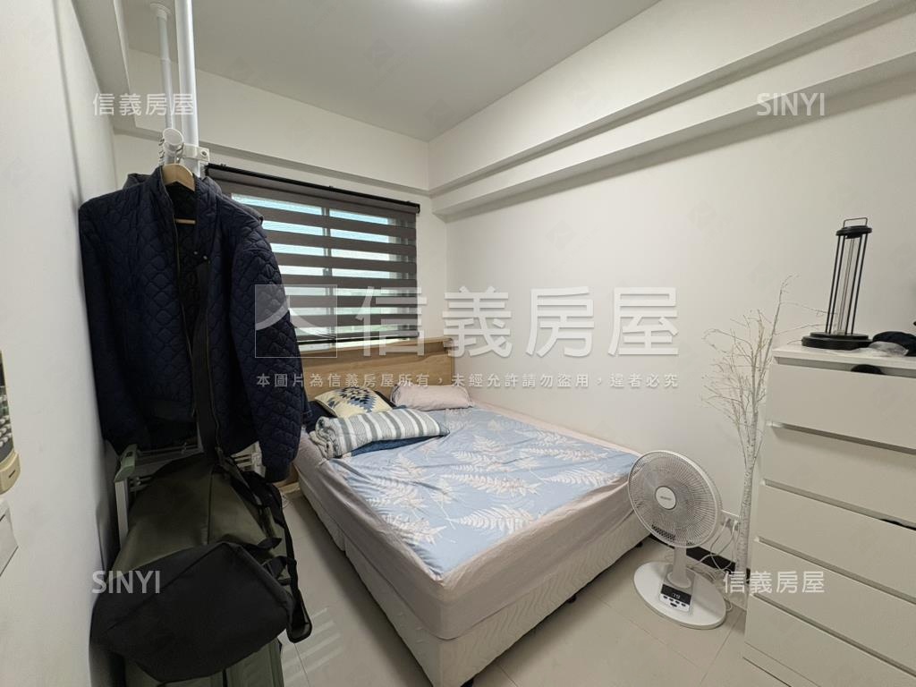 近捷運窗外綠境園墅兩房房屋室內格局與周邊環境