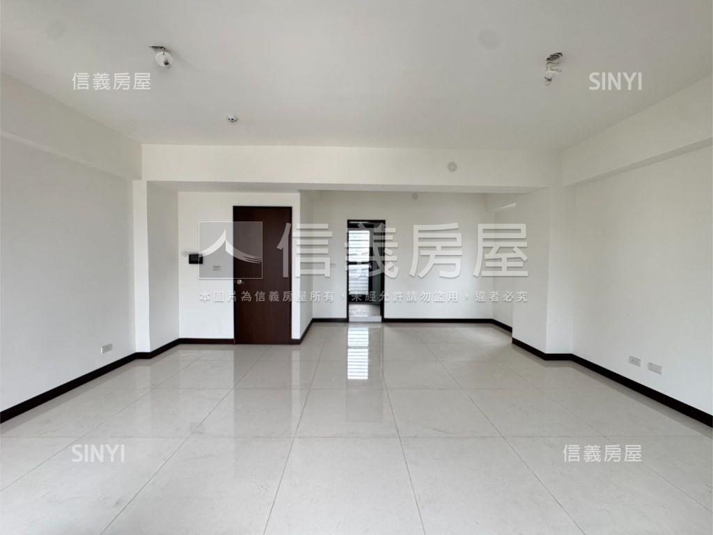 九份子大面寬店面房屋室內格局與周邊環境