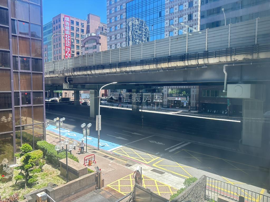 近遠東ＡＢＣ大空間辦公房屋室內格局與周邊環境