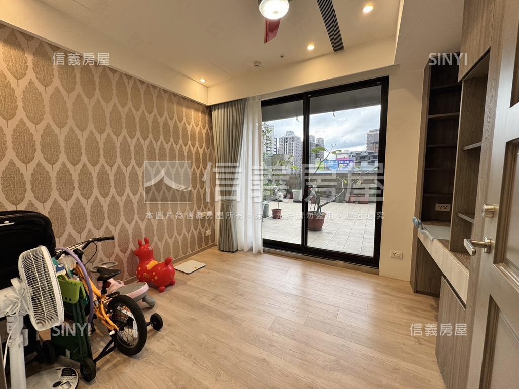 京懋稀有露台戶房屋室內格局與周邊環境