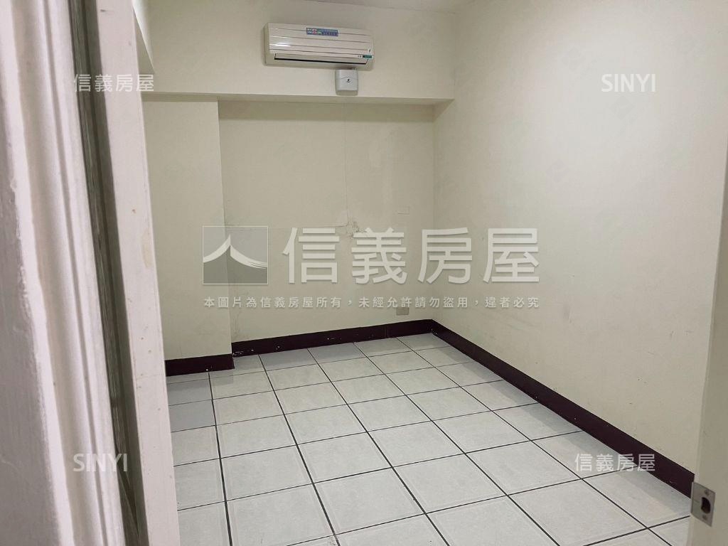 專任近遠百三房華廈房屋室內格局與周邊環境