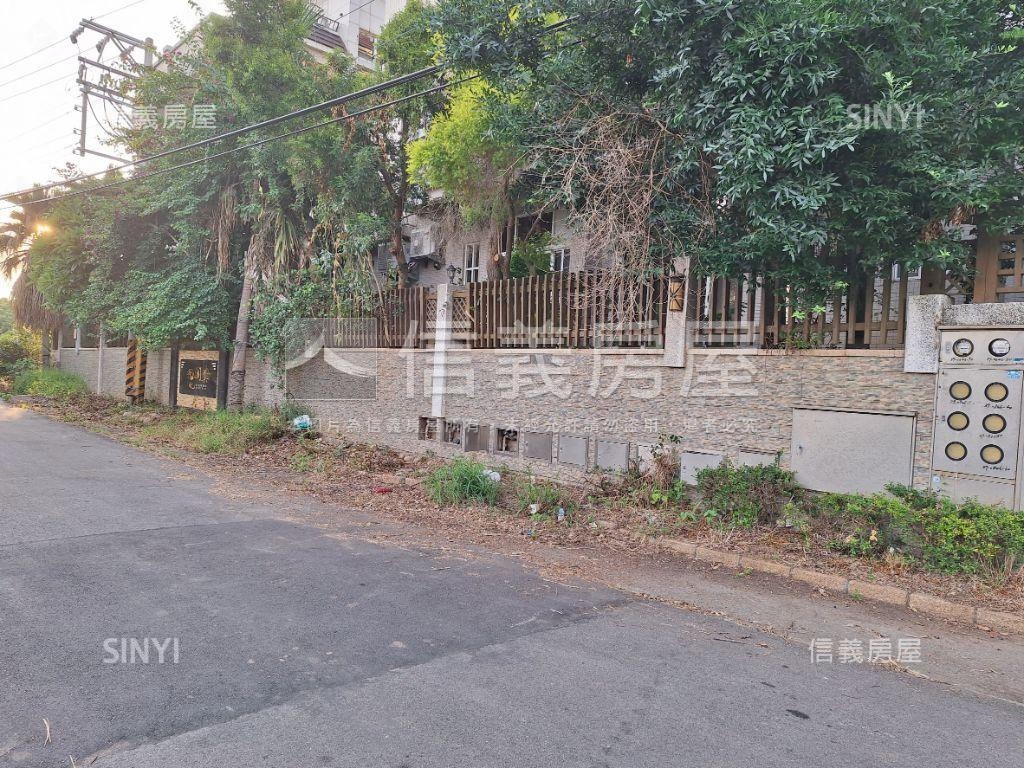 ｖｉｌｌａ前庭後院美別墅房屋室內格局與周邊環境