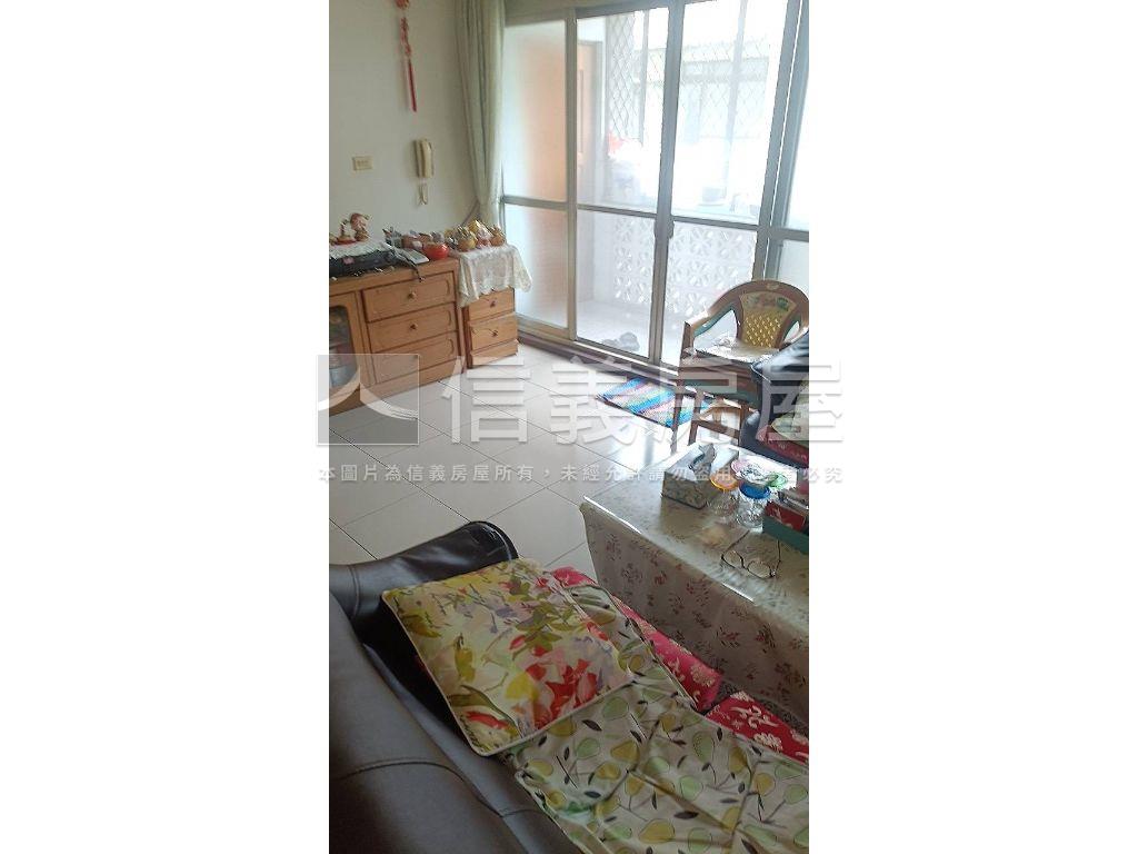 低總價大坪林捷運四房房屋室內格局與周邊環境