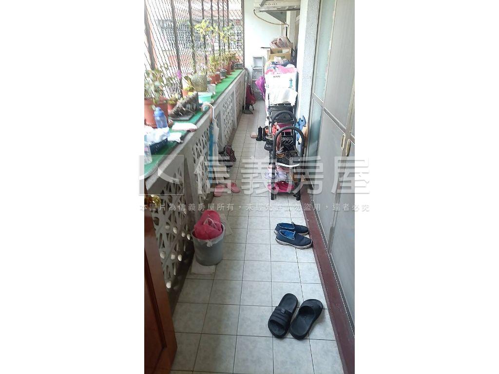 低總價大坪林捷運四房房屋室內格局與周邊環境