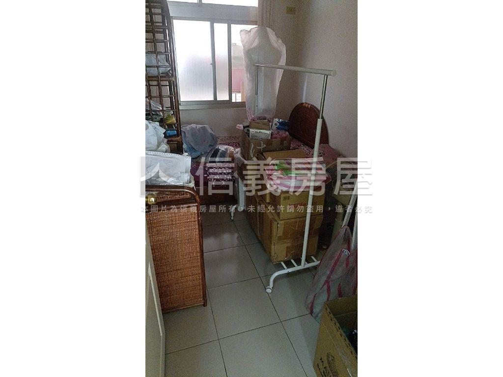 低總價大坪林捷運四房房屋室內格局與周邊環境