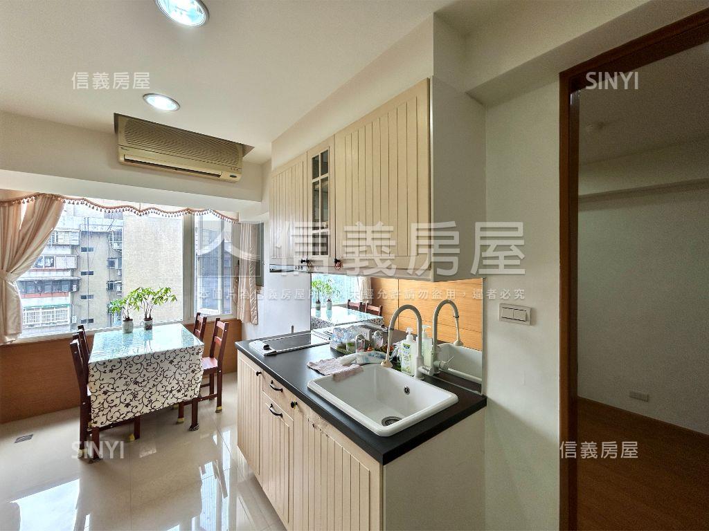 國興次高樓１房看公園房屋室內格局與周邊環境