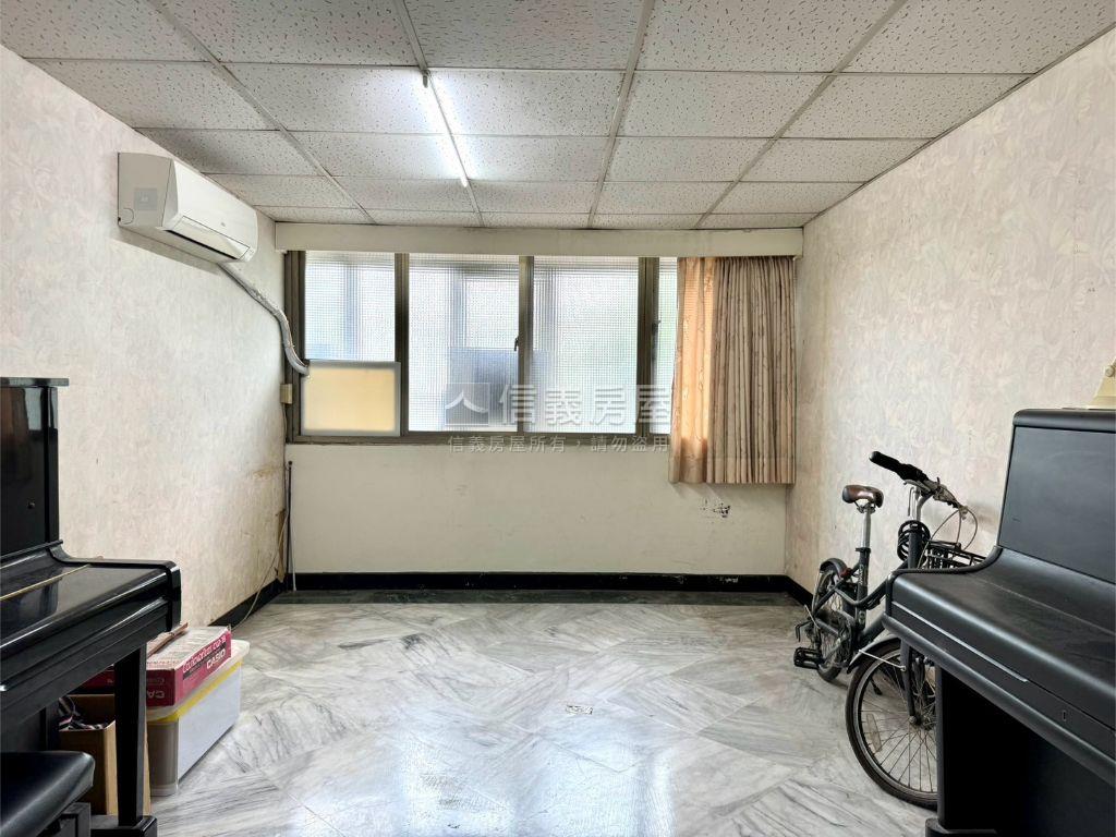 北區大四房附平車位誠售房屋室內格局與周邊環境