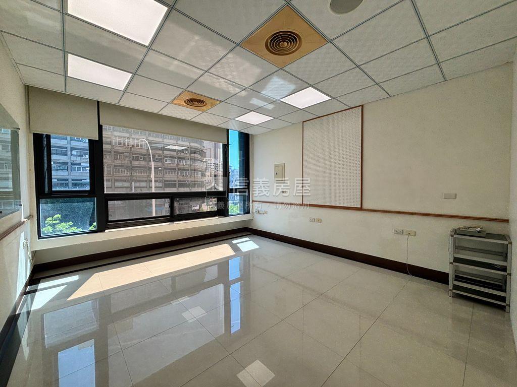 中山二路｜旗艦金店房屋室內格局與周邊環境