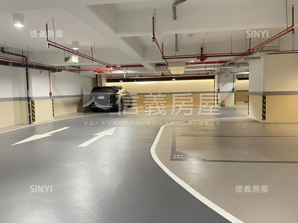 寶石睿岳帝王景觀宅房屋室內格局與周邊環境