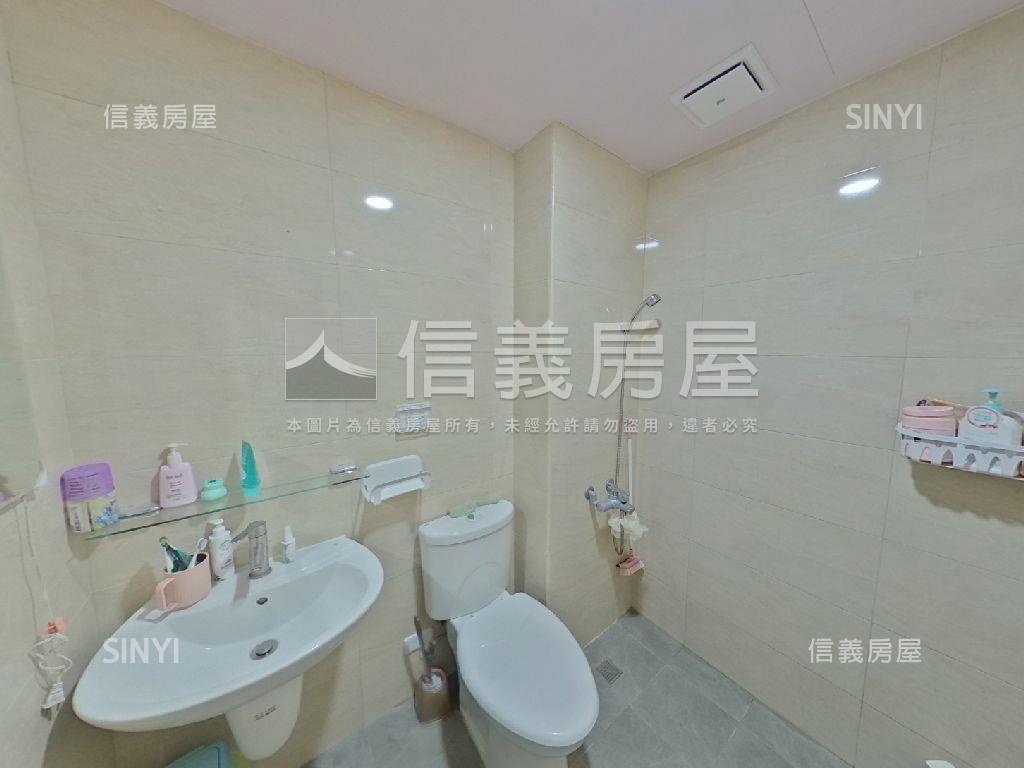 大清雄讚五房透天可停車房屋室內格局與周邊環境