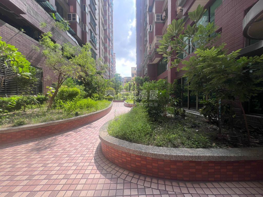 高鐵荷韻成家靚二房房屋室內格局與周邊環境