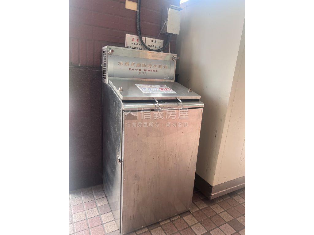 高鐵荷韻成家靚二房房屋室內格局與周邊環境