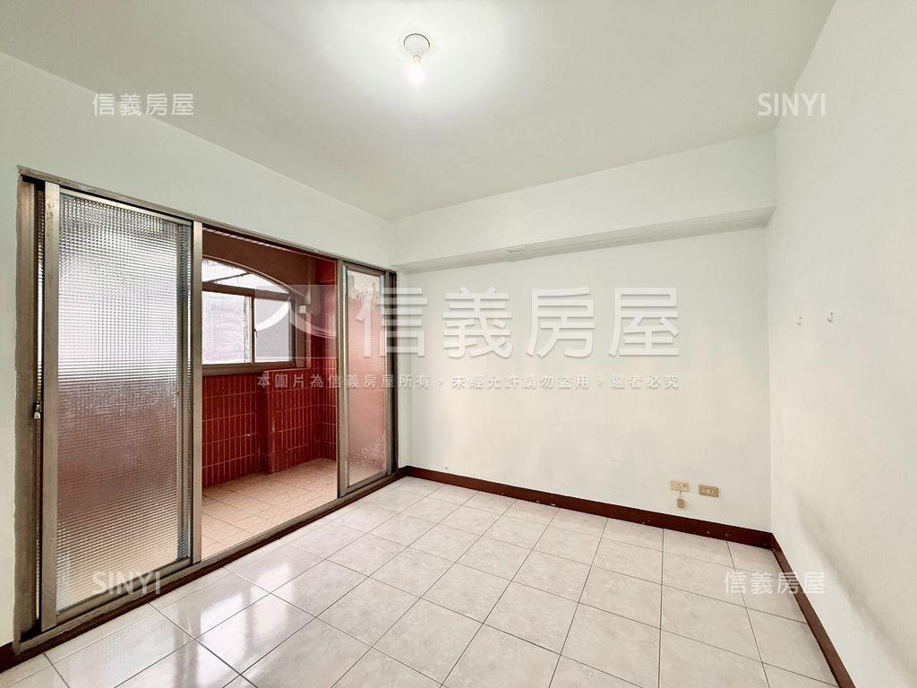 亞灣大地坪邊間車墅房屋室內格局與周邊環境