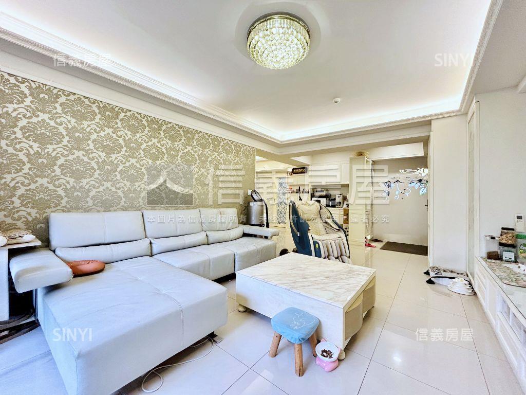 新麗馳裝潢佳大４房車位房屋室內格局與周邊環境