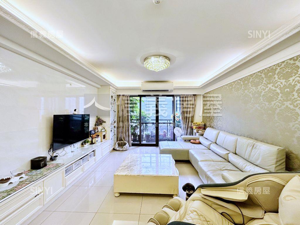 新麗馳裝潢佳大４房車位房屋室內格局與周邊環境