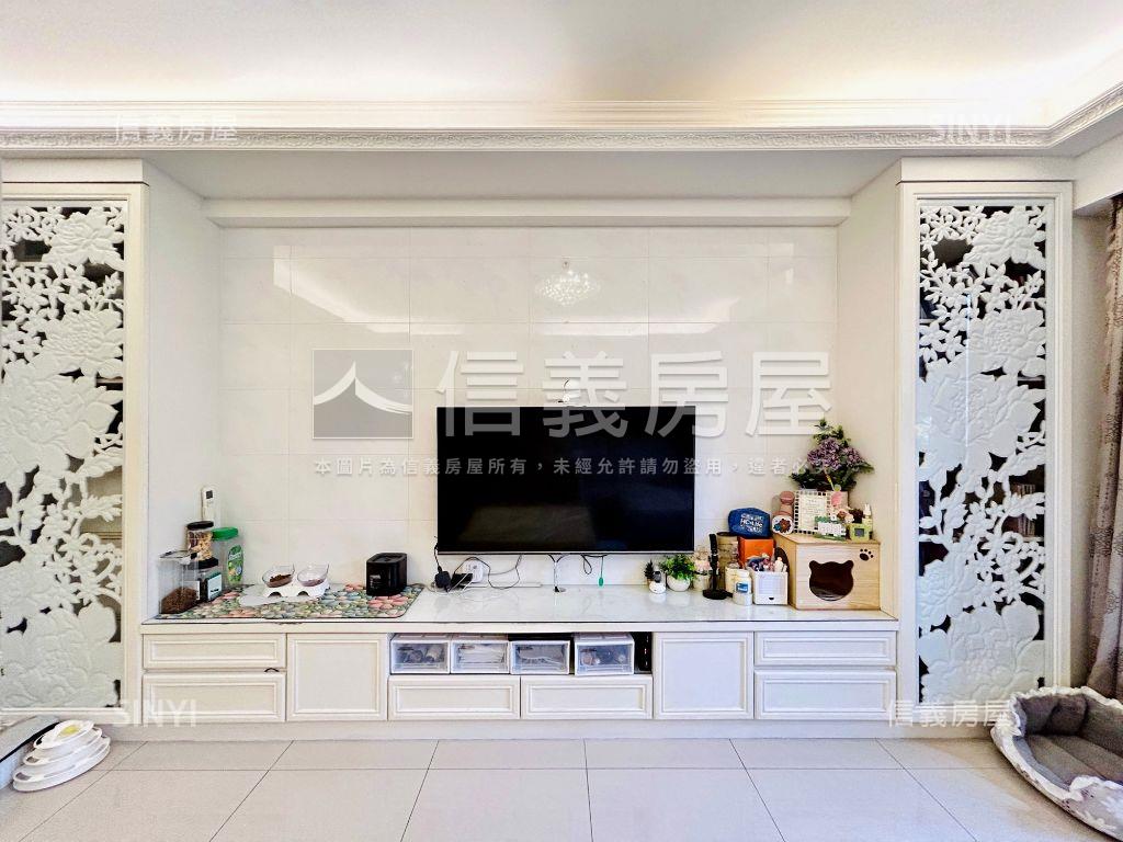 新麗馳裝潢佳大４房車位房屋室內格局與周邊環境