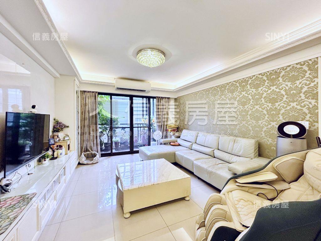 新麗馳裝潢佳大４房車位房屋室內格局與周邊環境