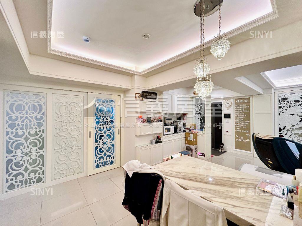 新麗馳裝潢佳大４房車位房屋室內格局與周邊環境