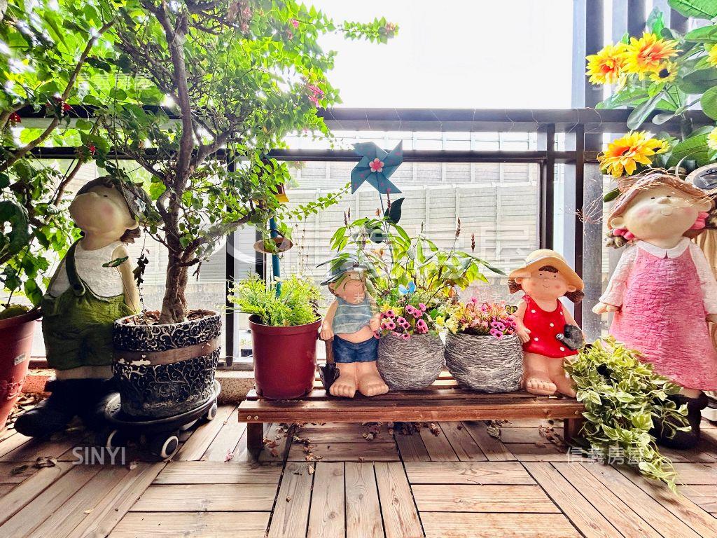 新麗馳裝潢佳大４房車位房屋室內格局與周邊環境