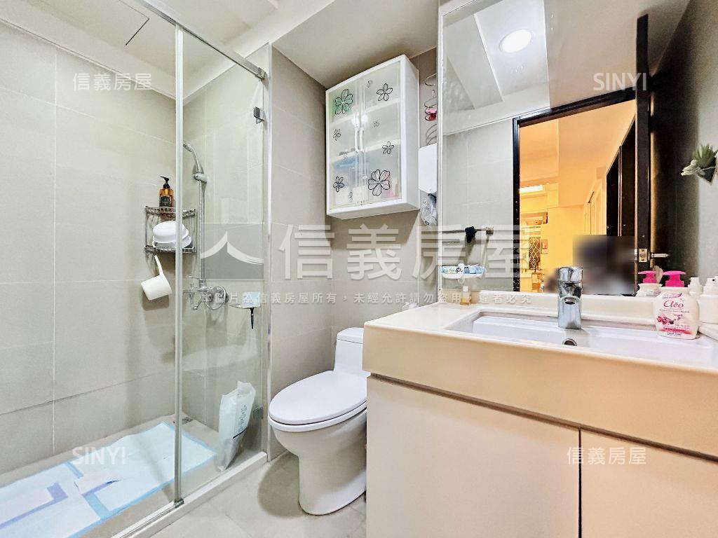 新麗馳裝潢佳大４房車位房屋室內格局與周邊環境