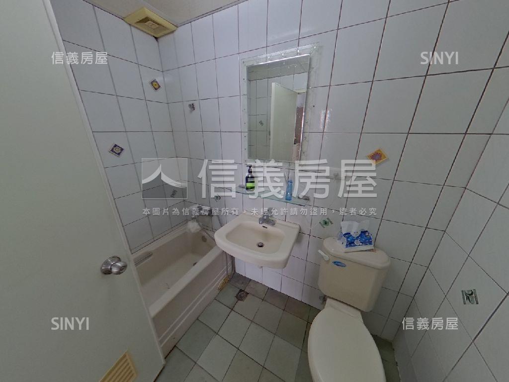 鳳山捷運．溫馨三房房屋室內格局與周邊環境