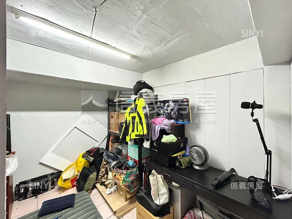 近萬大線店辦大空間店面房屋室內格局與周邊環境