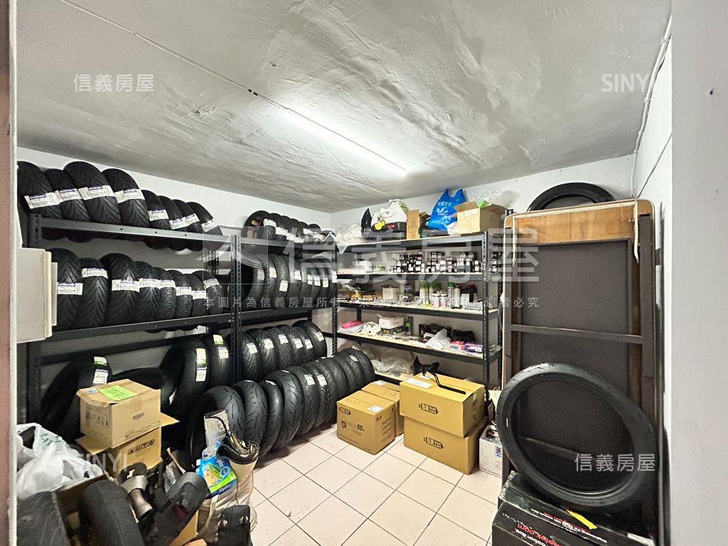 近萬大線店辦大空間店面房屋室內格局與周邊環境