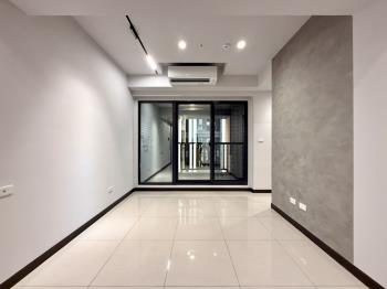 旭日東昇！捷運日光美三房