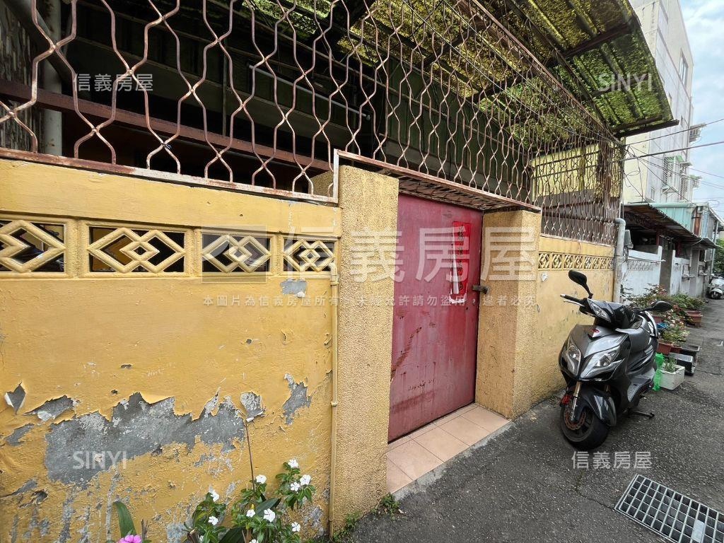 中平路前院透天稀有釋出房屋室內格局與周邊環境