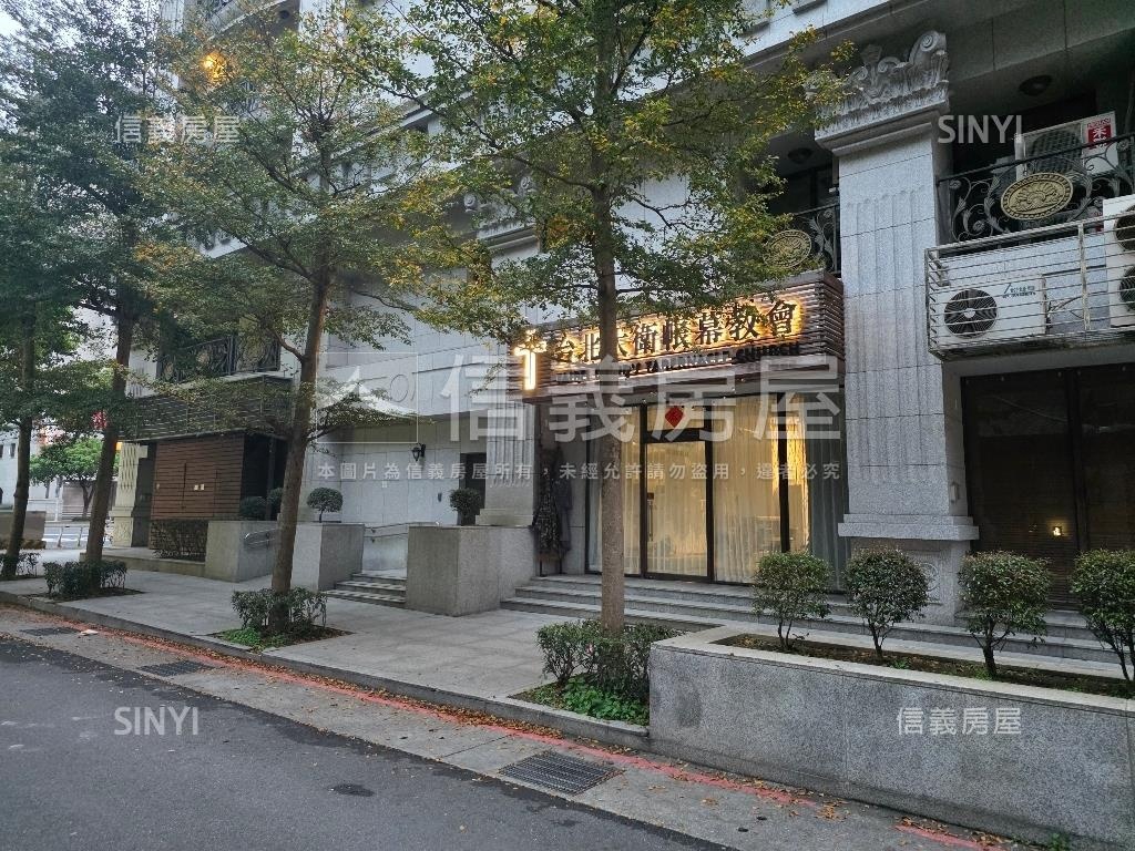 忠孝新生捷運出口旁一樓店房屋室內格局與周邊環境