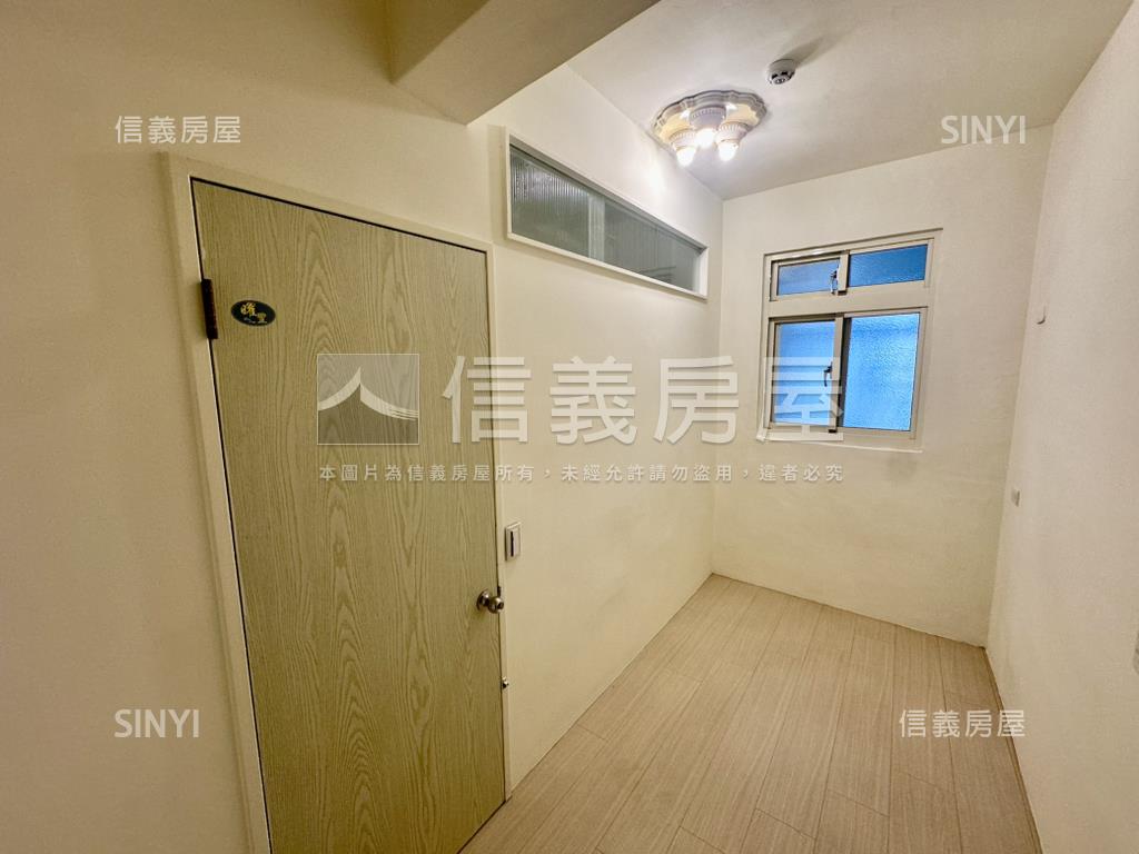 【專任】近未來捷運美宅房屋室內格局與周邊環境