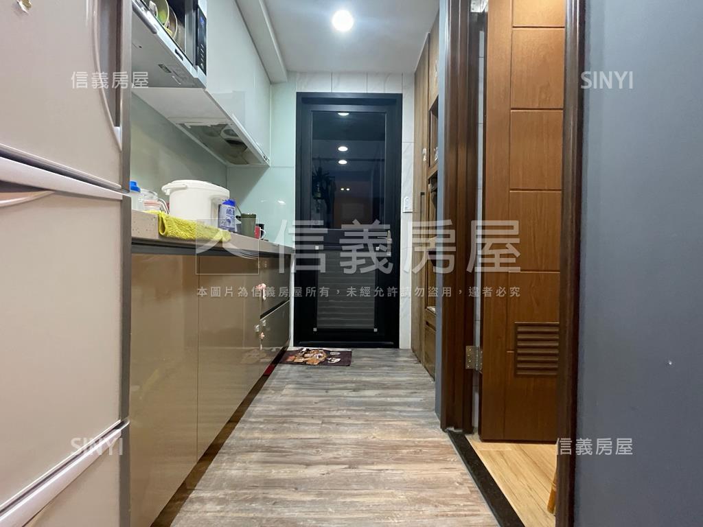 明築向陽★次頂樓兩房車位房屋室內格局與周邊環境