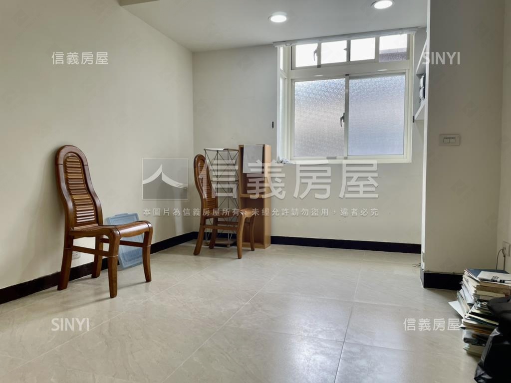 三民近公園屋況好公寓房屋室內格局與周邊環境