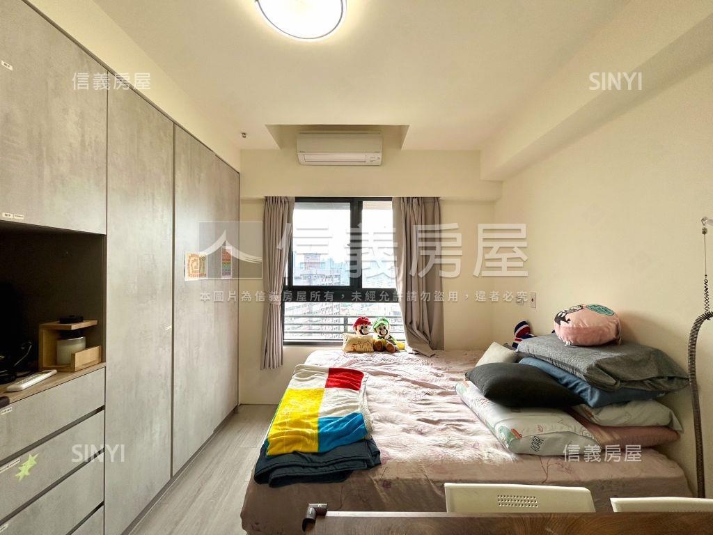 嶄新高樓採光２房平車房屋室內格局與周邊環境