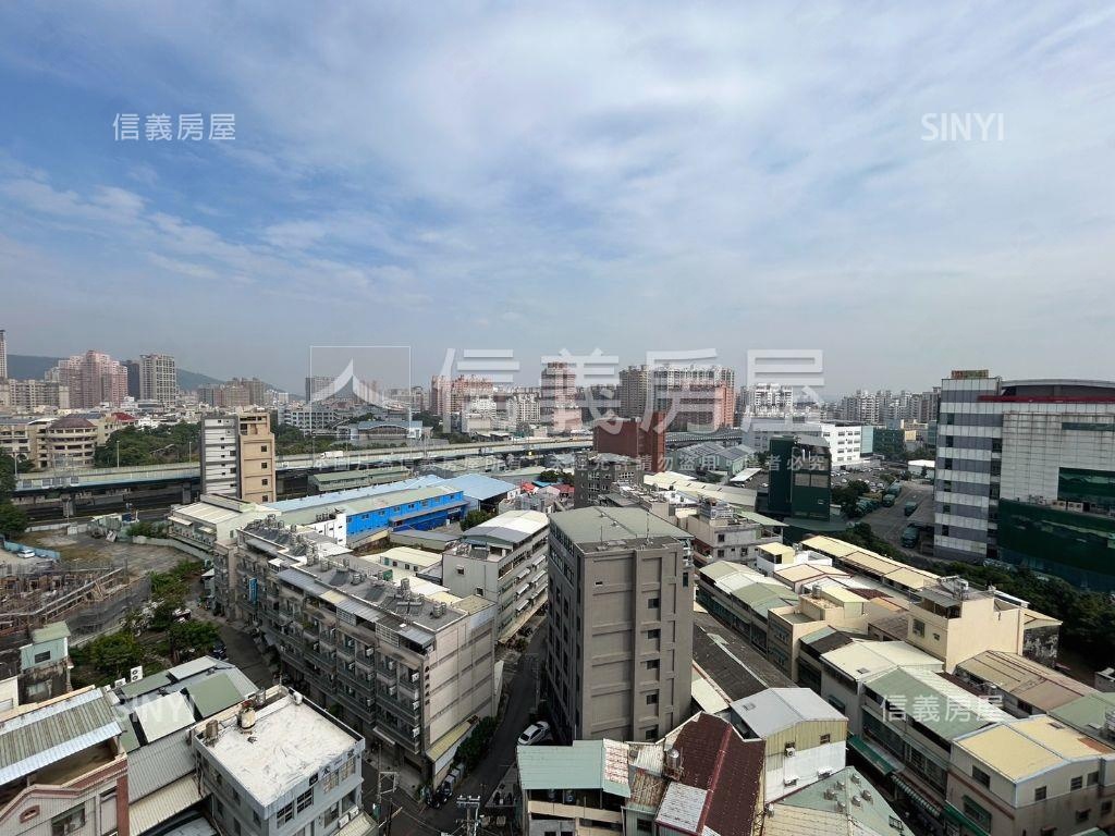 嶄新高樓採光２房平車房屋室內格局與周邊環境