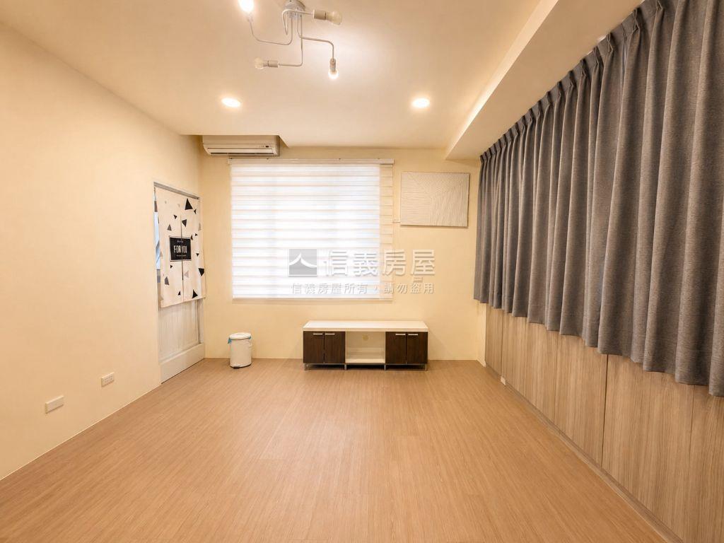 縣政特區臨路美裝潢大透天房屋室內格局與周邊環境
