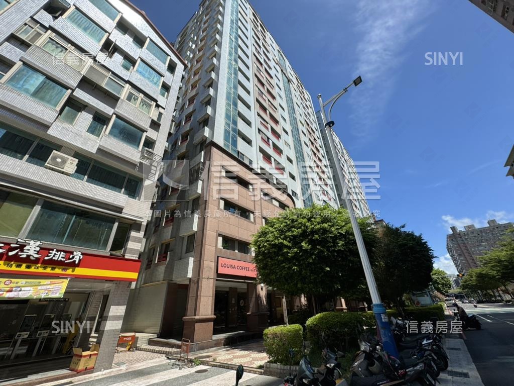 自行設計的家房屋室內格局與周邊環境